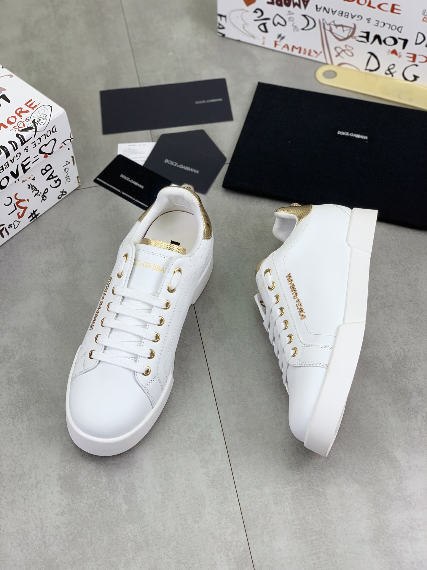olce & Gabbana shoe